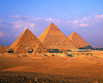 3 piramis